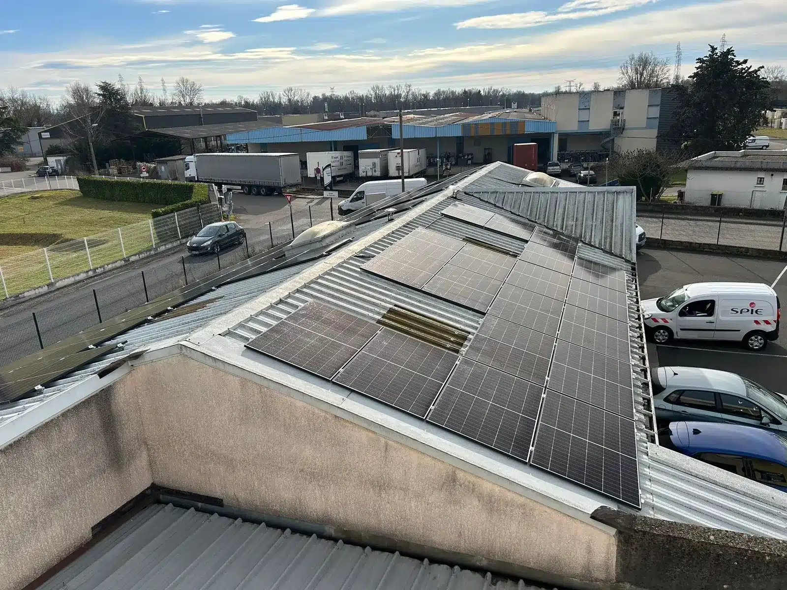 Installation photovoltaïque — Panneaux solaires — Beynost (01), réalisation Protec Energy en Rhône-Alpes