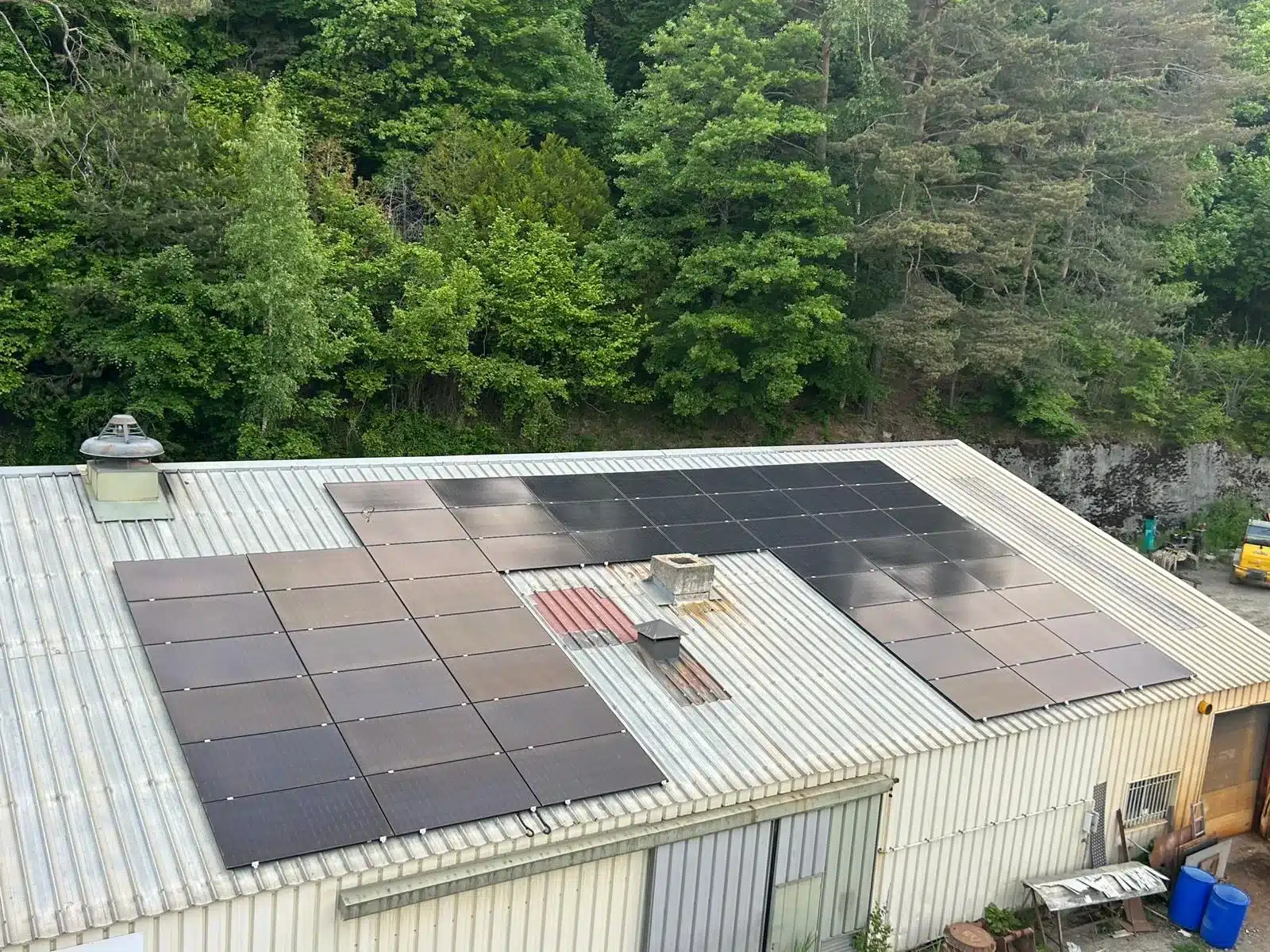 Installation photovoltaïque — Hangar solaire — Bourg-d Oisans (38), réalisation Protec Energy en Rhône-Alpes